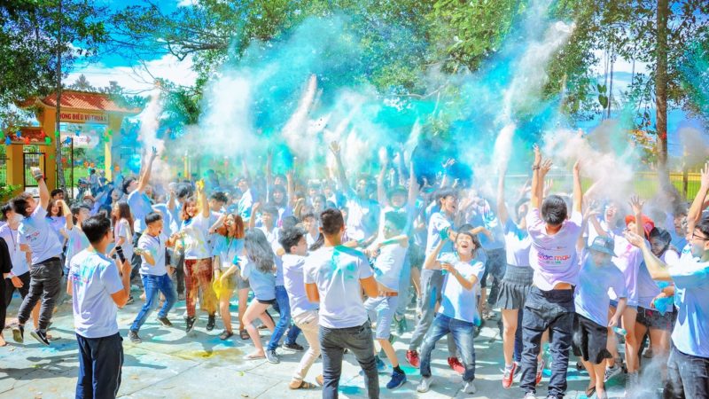 Gergious hottie in bikini looks amazing