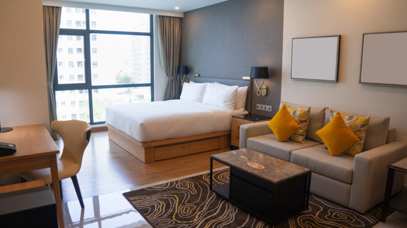 Popularity of new shades of Ray Ban is on rise young